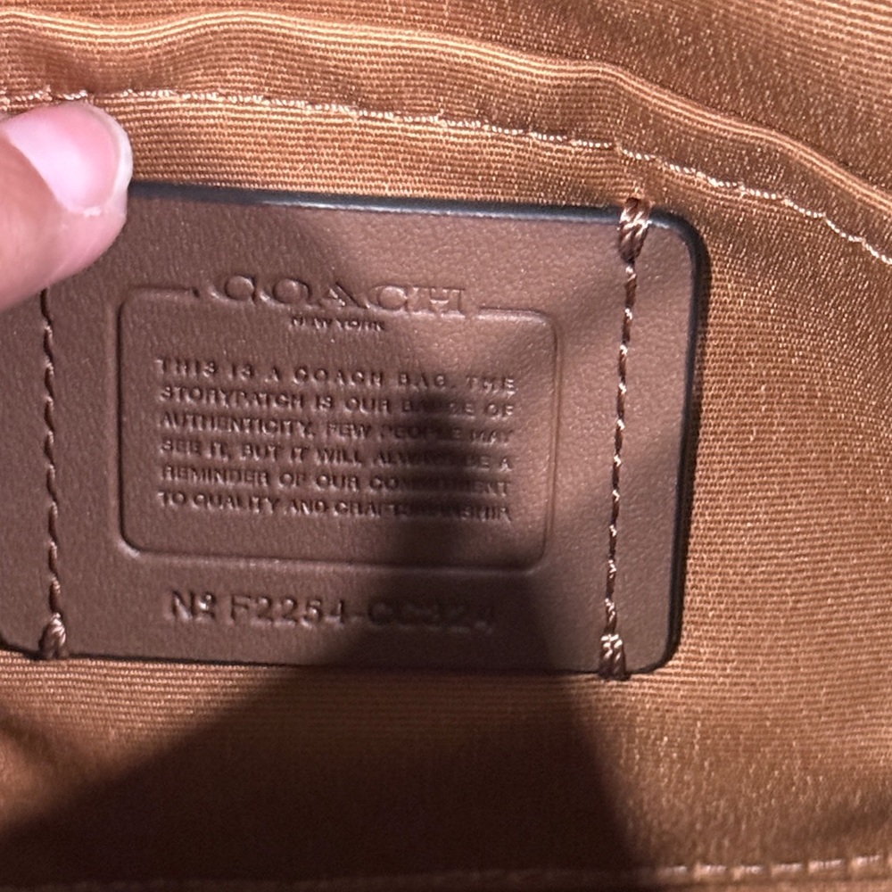 Coach Teri Olive Green Hobo Shoulder Crossbody Bag Like New CJ517 - Picture 10 of 16